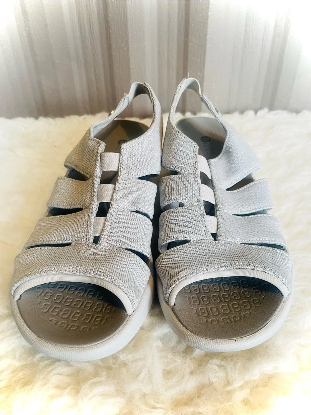 Bzees Finale Wedge Sling back Wedge Sandal Machine Washable Silver Sparkle 6M
